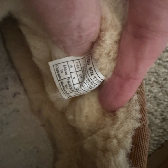 UGG Women’s Ultra Mini Size 6 See pics - Picture 5 of 7